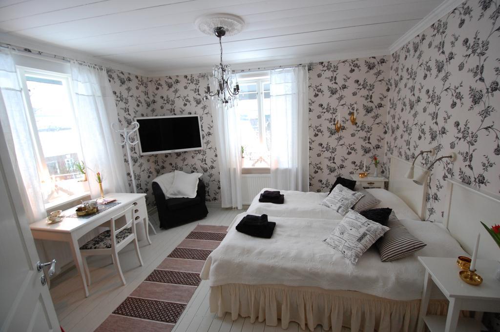 Brunnsgarden Bed & Breakfast Skellefteå Rum bild